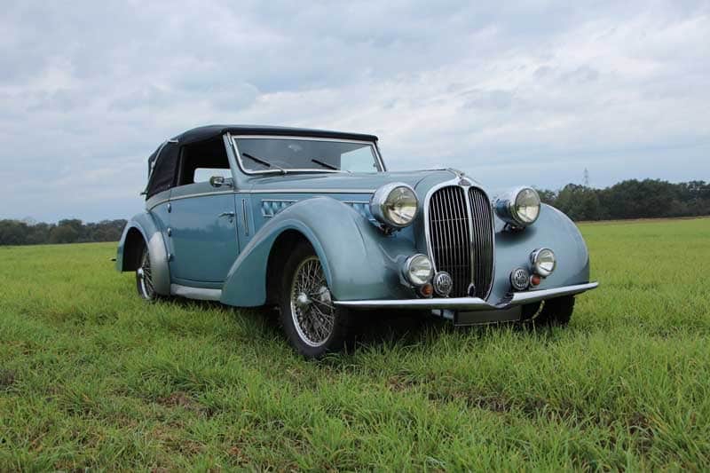 Automobiles de collection : entrez dans la course aux enchères lyonnaises