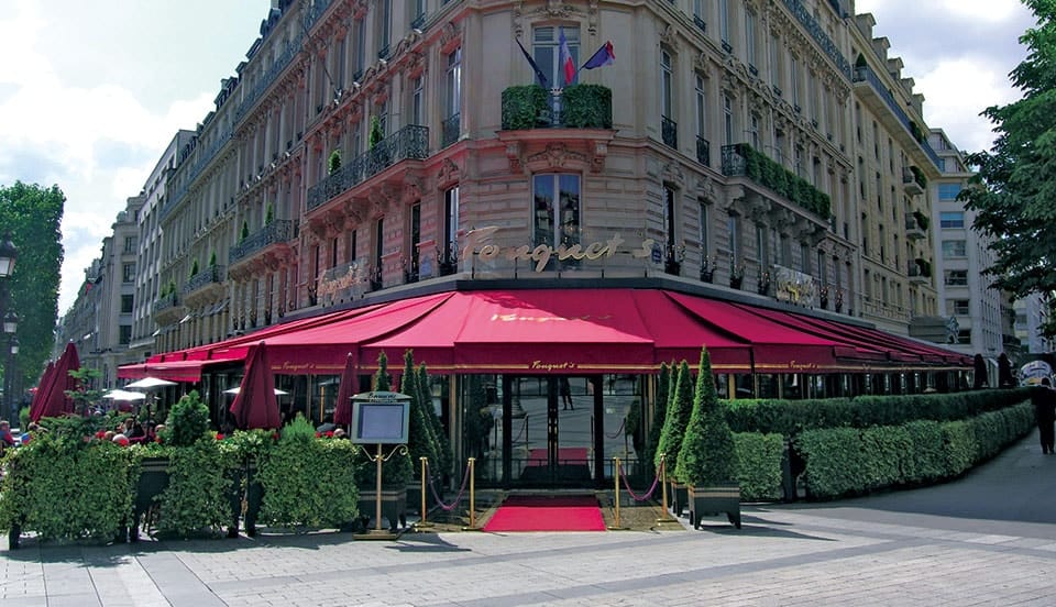 « Fermeture pour travaux », le marteau (des enchères) s’abaisse sur le Fouquet’s « Fermeture pour travaux », le marteau (des enchères) s’abaisse sur le Fouquet’s
