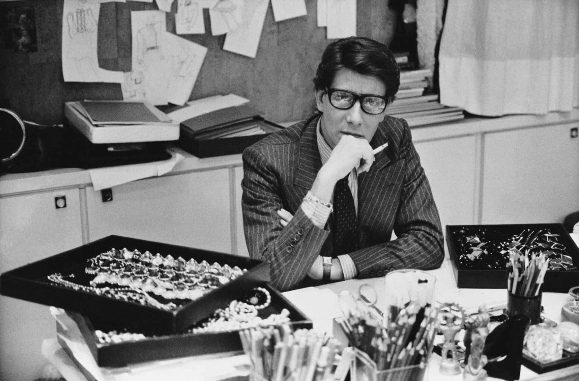 L’Évolution du Patrimoine d’Yves Saint Laurent : Des Ateliers de Paris aux Musées du Monde