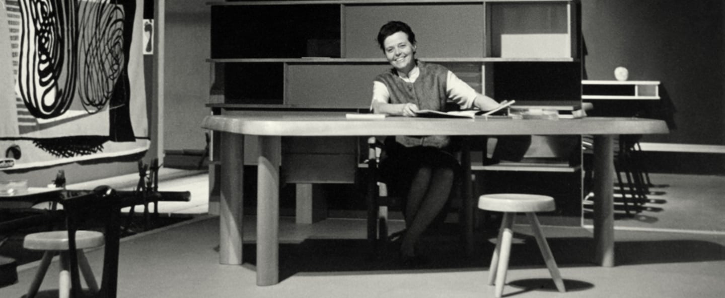Le génie de Charlotte Perriand : La conception unique et innovante des Arcs