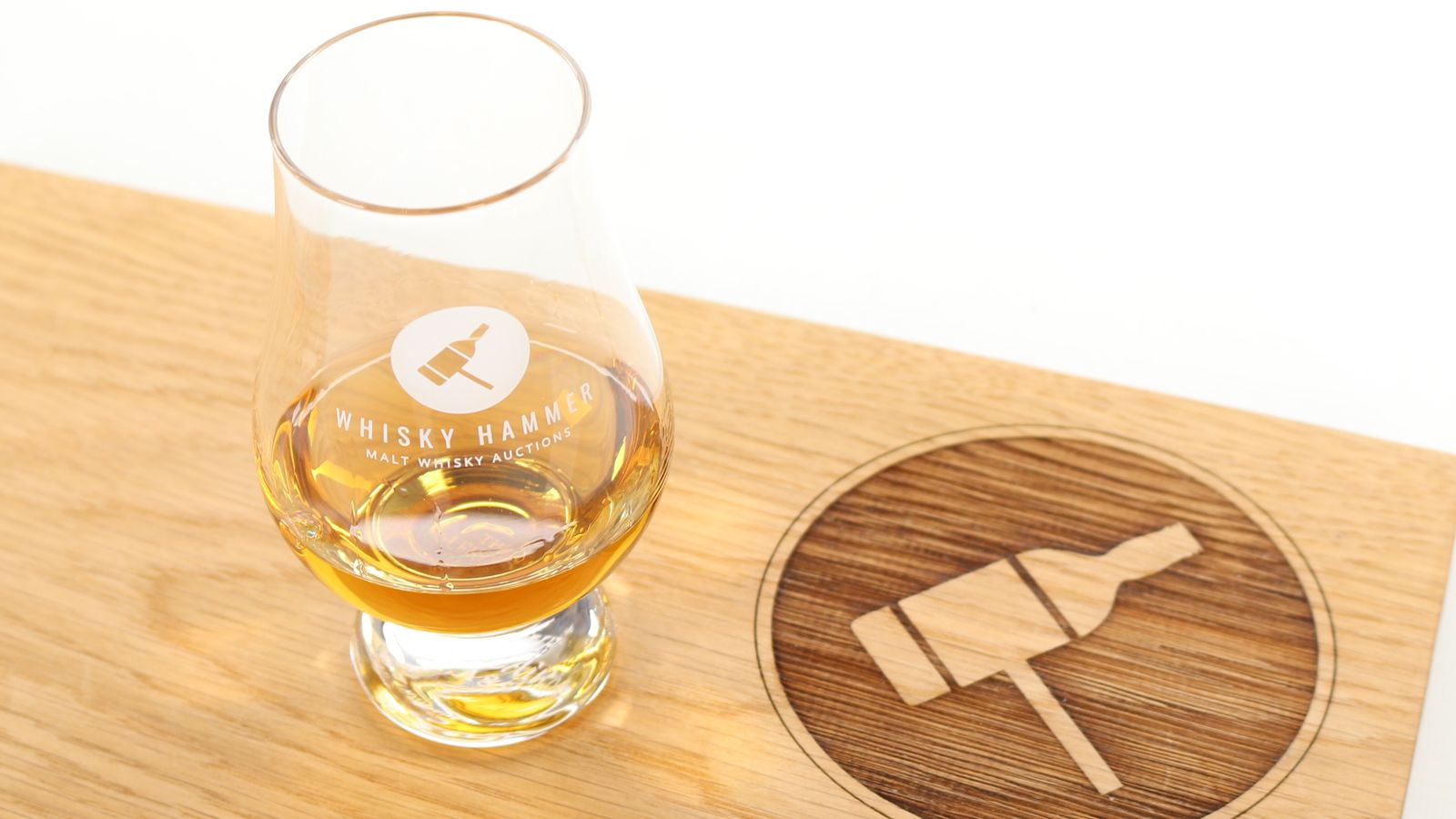 Un fût “oublié” de whisky rare devient le plus cher jamais vendu aux enchères