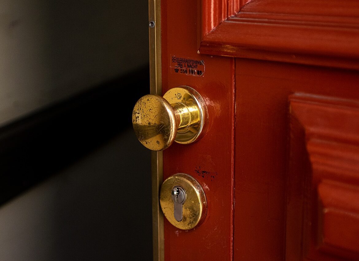 Quels sont les critères pour bien choisir les boutons de porte ?