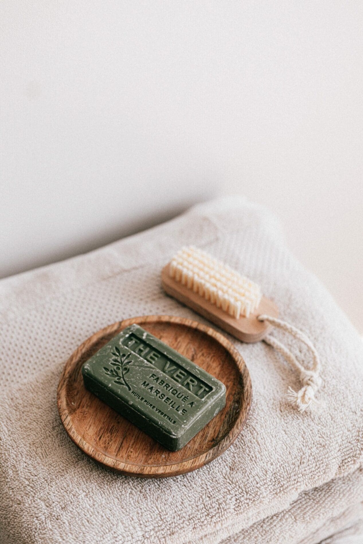 Comment intégrer un porte savon dans une décoration intérieure moderne ?