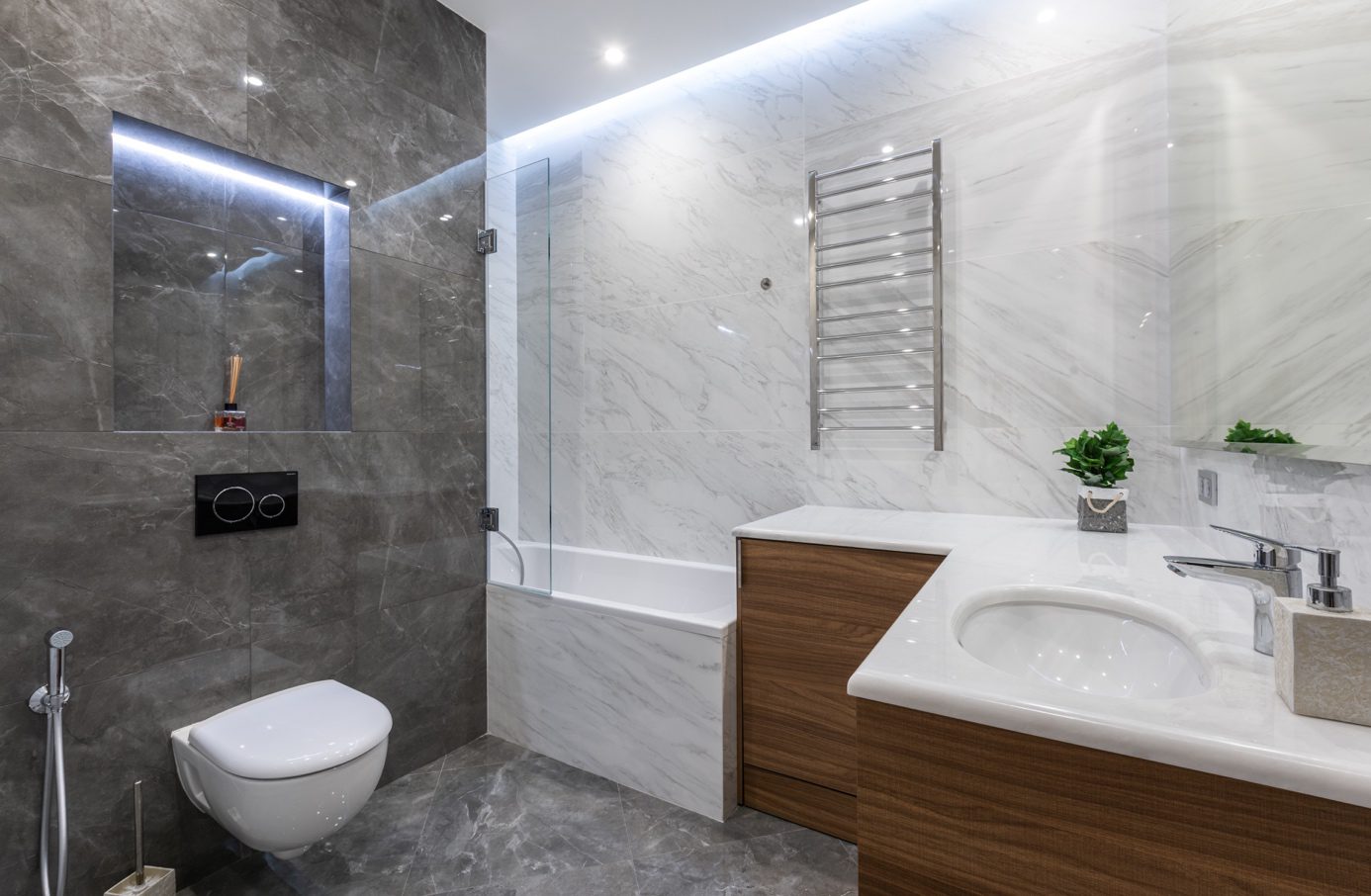 Quel type de porte papier toilette utiliser dans une grande salle de bain ?
