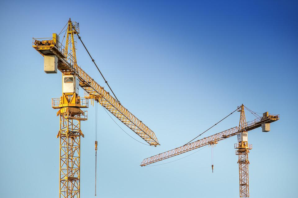 Comment choisir une grue de chantier&thinsp;?