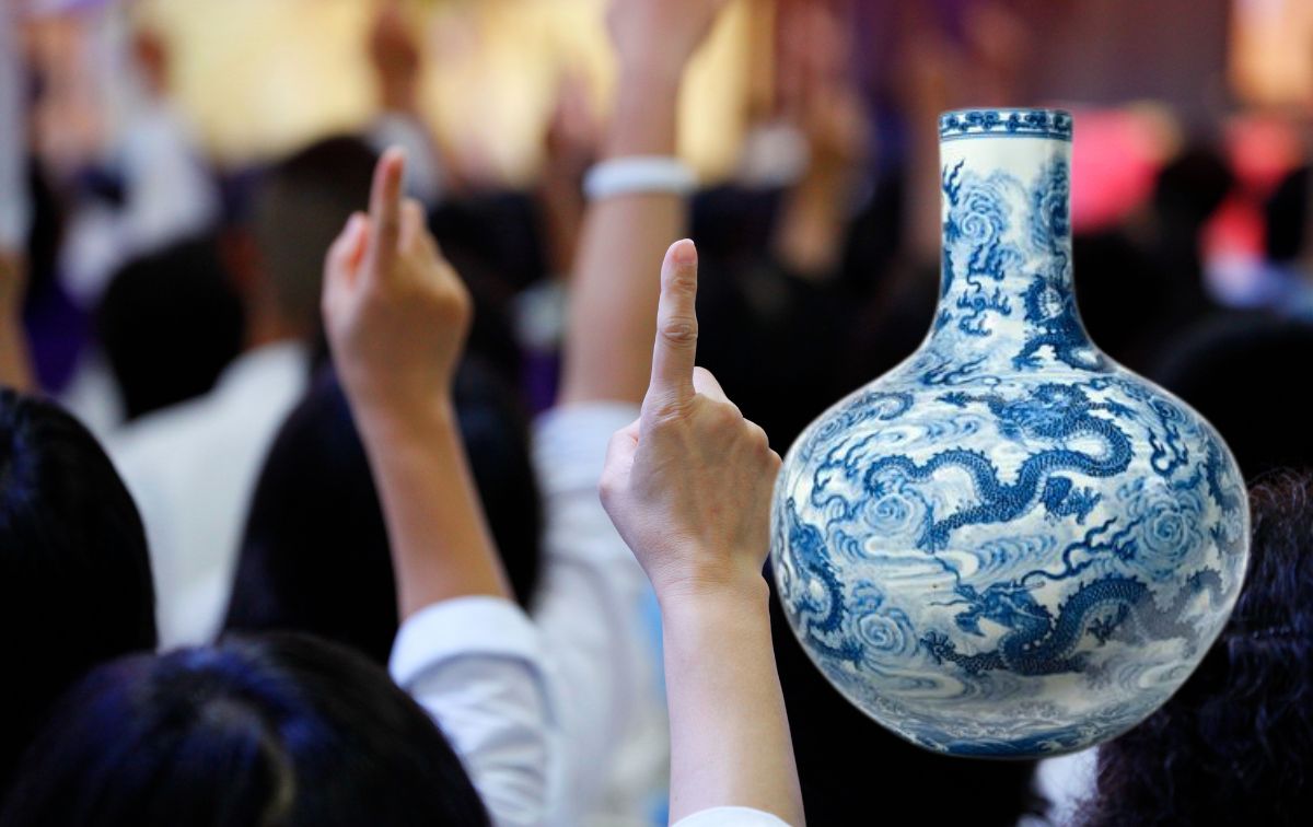 Incroyables Enchères : Elle croyait posséder un banal vase chinois et la surprise fut totale lors de la vente