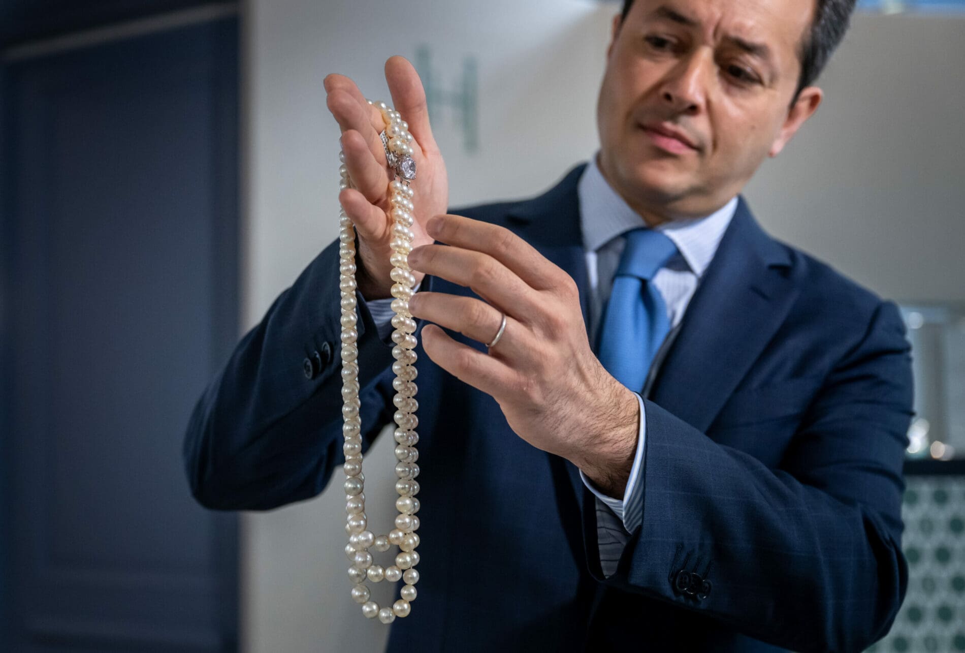 Un Premier Succès Étonnant pour la Vente des Bijoux Horten malgré la Controverse Un Premier Succès Étonnant pour la Vente des Bijoux Horten malgré la Controverse