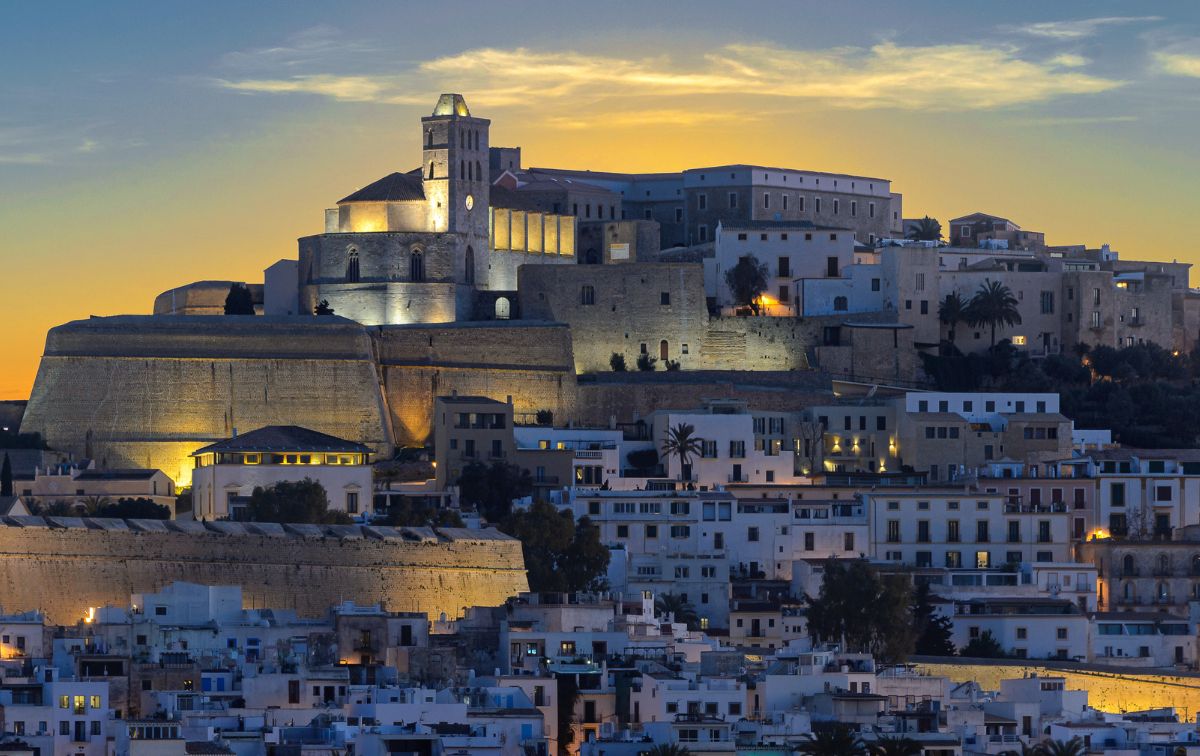 Tourisme, Luxe : Le groupe d’affaires de Dubaï acquiert Pacha Ibiza pour 320 millions d’euros