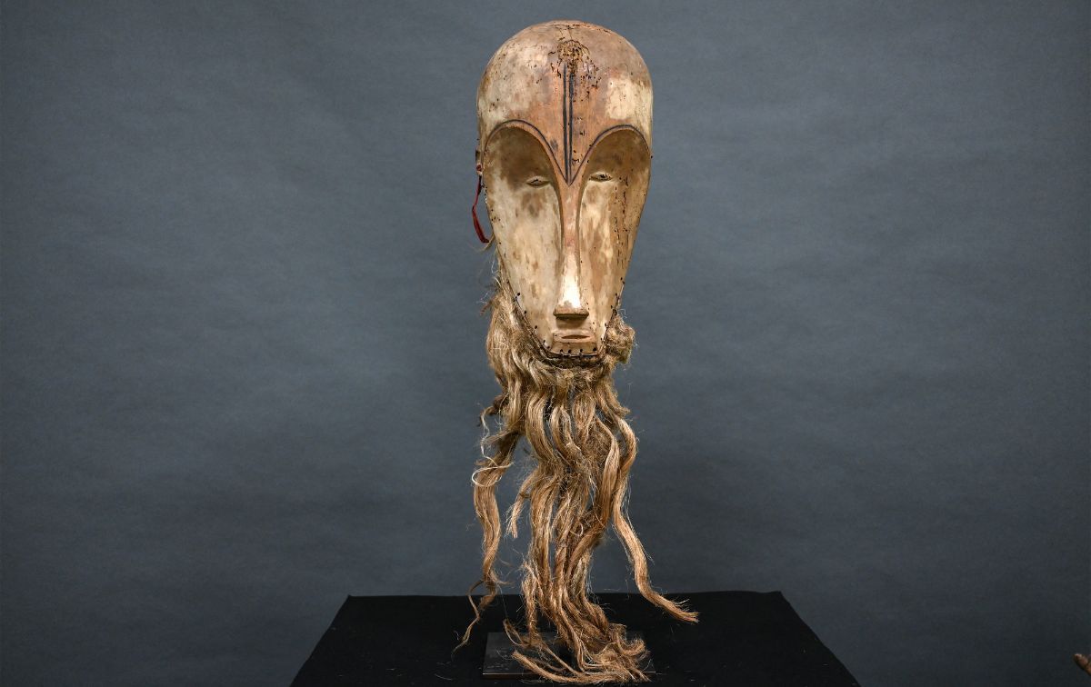 L’art africain et une vente controversée : Un couple en quête de justice