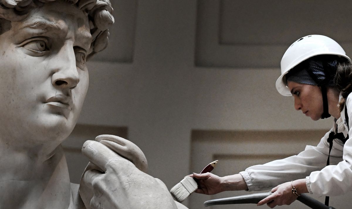 Rebirth of the Giant: The Meticulous Cleaning of Michelangelo’s David in Florence